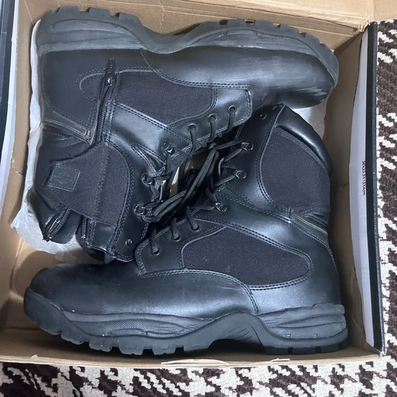 Tac assault boots and maelstrom boots - Picture 1 of 2